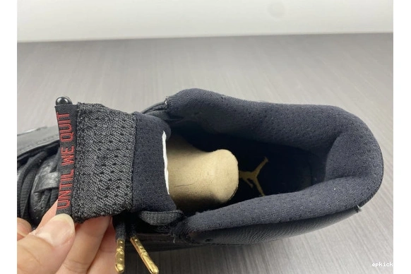 Rep EP 487471-022 14 Defining Jordan - Pack 487471-022 DMP Moments Air Retro 0410